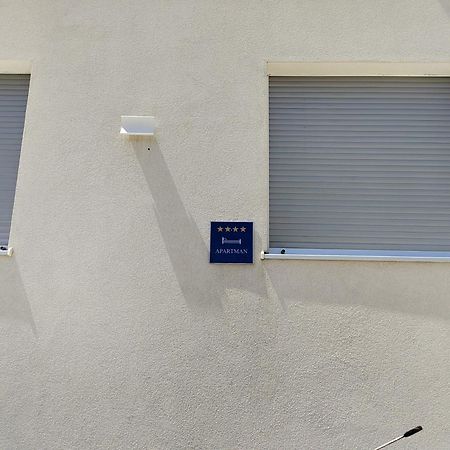 Apartmán Tiamar Slatine Exteriér fotografie