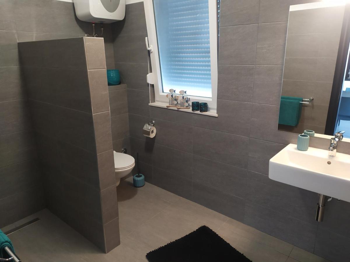 Apartmán Tiamar Slatine Exteriér fotografie
