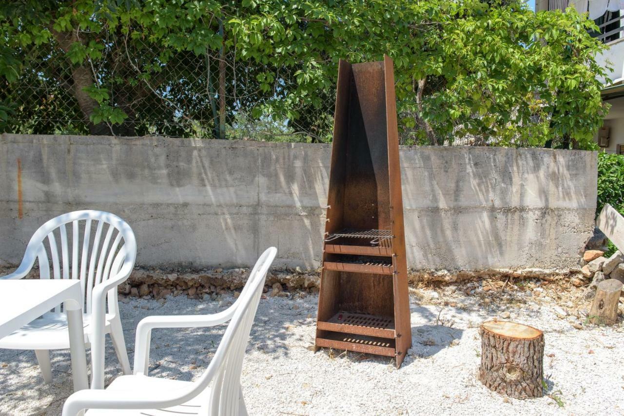 Apartmán Tiamar Slatine Exteriér fotografie
