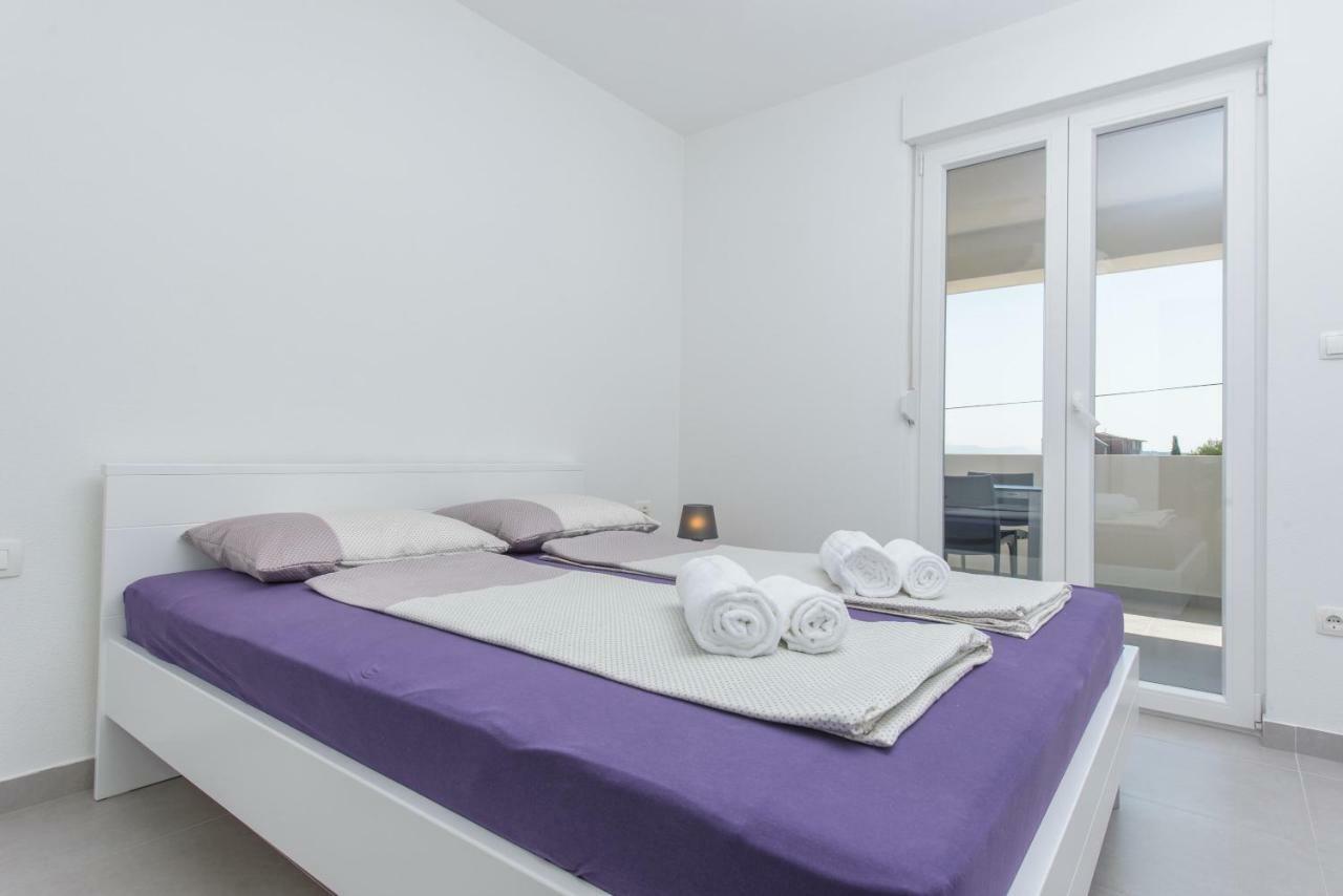 Apartmán Tiamar Slatine Exteriér fotografie